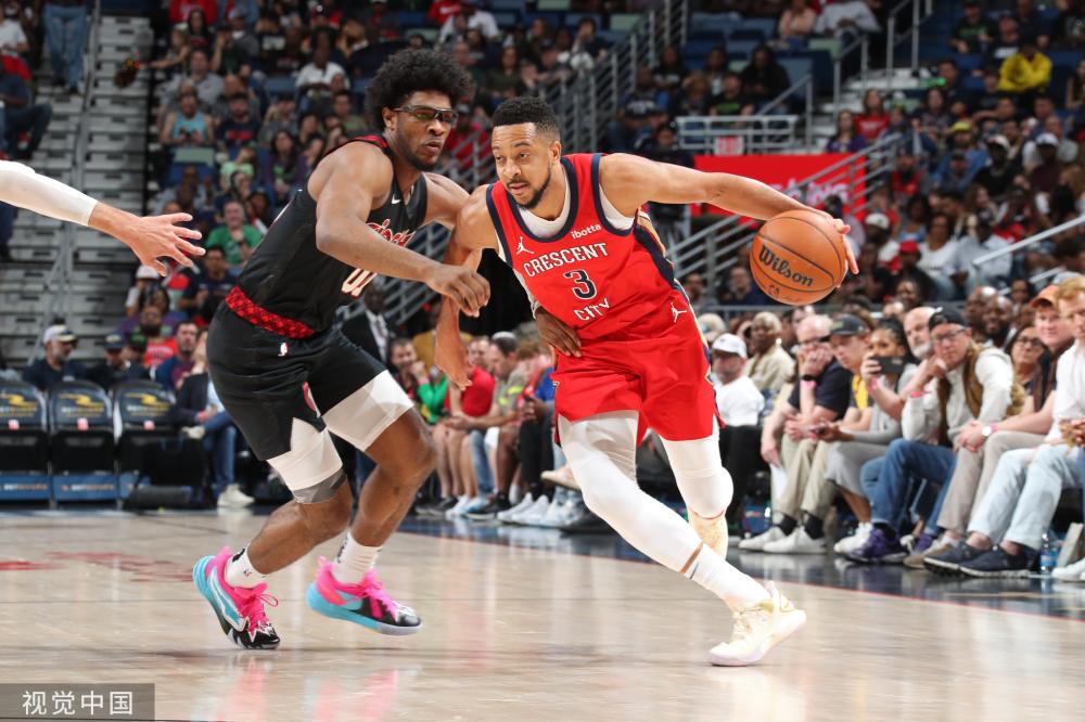 但他凭借自 但他凭借自