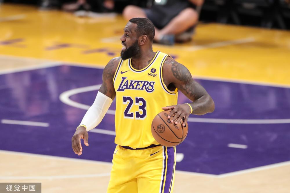 而巴黎正是 而巴黎正是