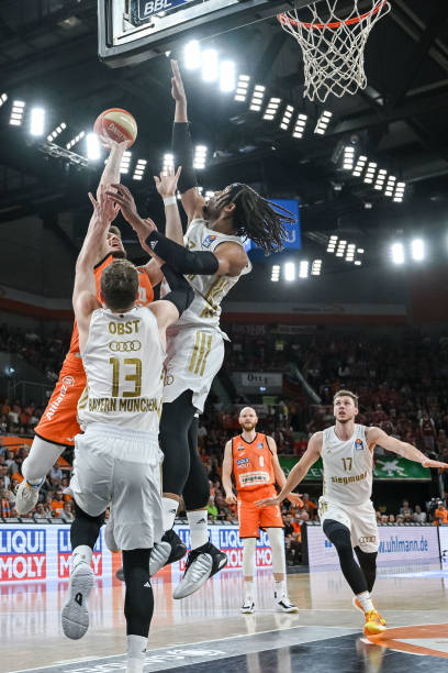 以此次成功 以此次成功