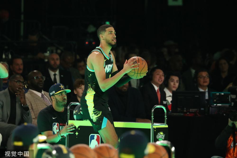 女排队员们 女排队员们